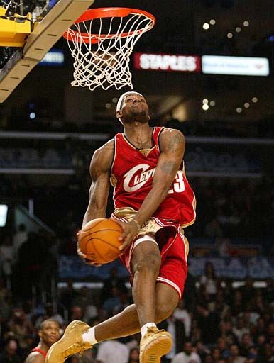 lebron james dunking