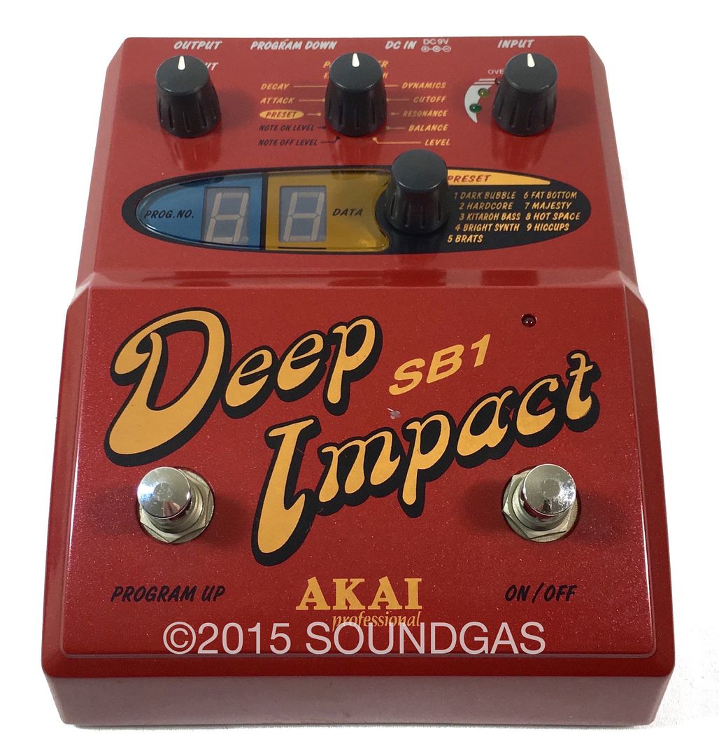  photo Akai-Deep-Impact-Bass-Synth-1.jpg