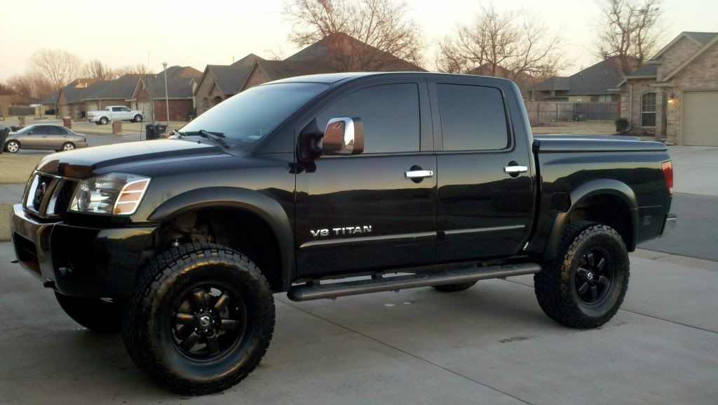 2004 Nissan Titan Lifted