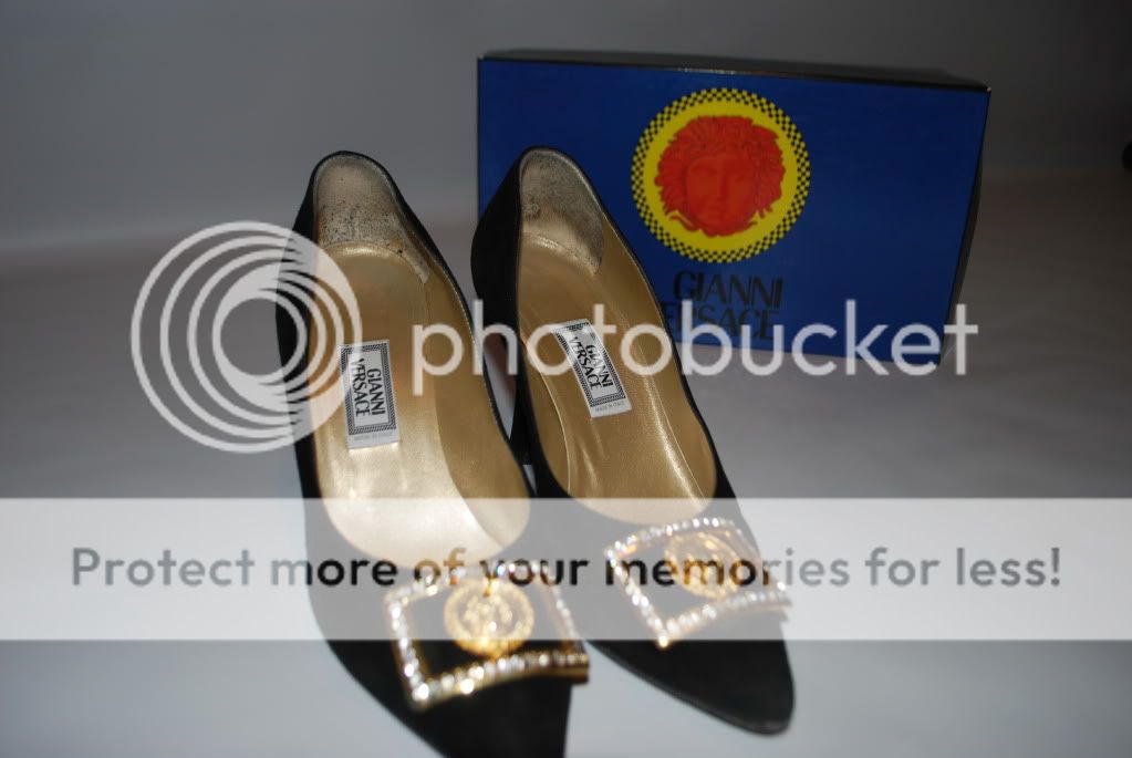 Gianni Versace 38 1/2M   Black Suede Pumps with Versace LOGO  